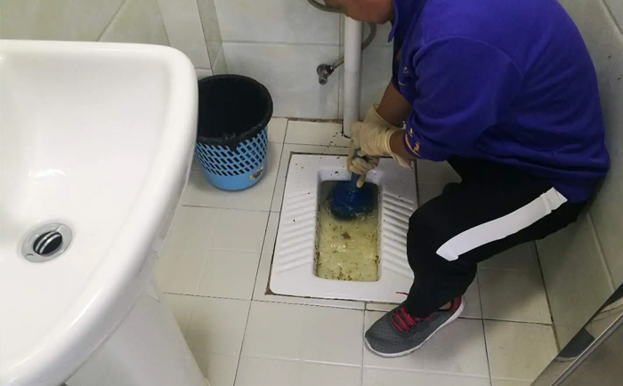 红山街道疏通蹲坑