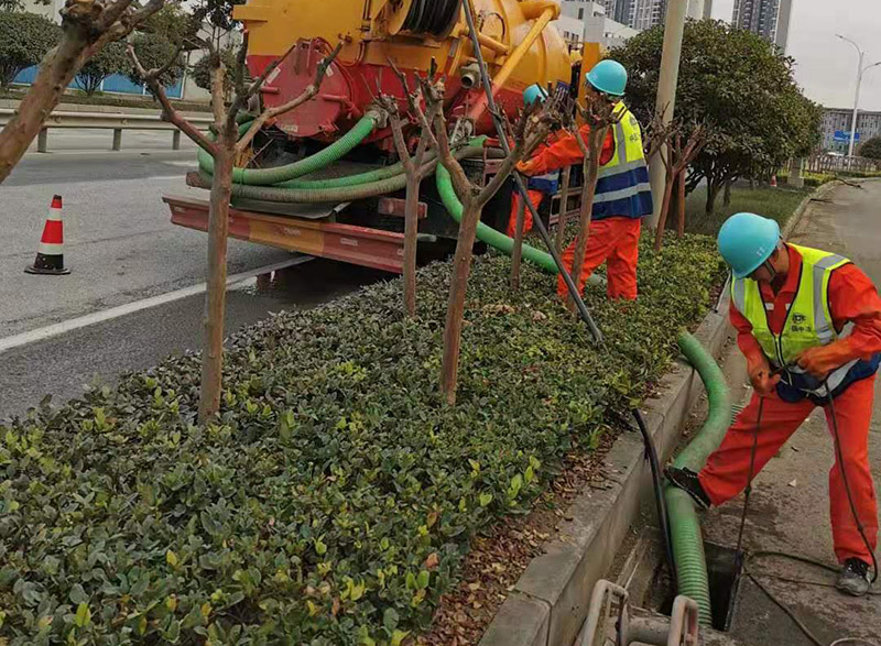 红山街道市政管道清淤
